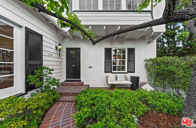 1320 Thayer Ave - Photo 1
