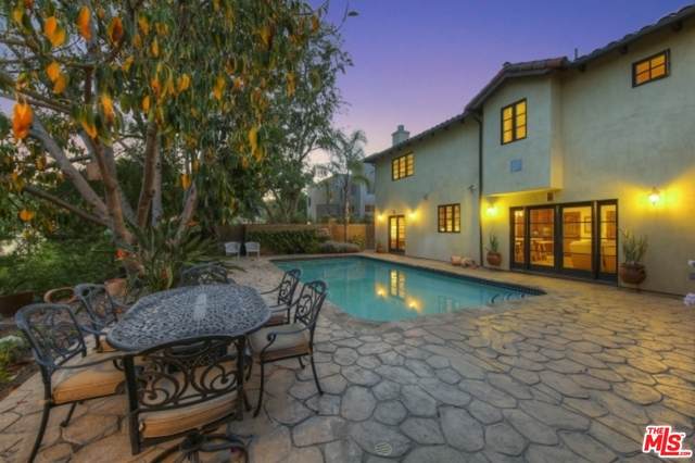 841 Moon Ave - Photo 1