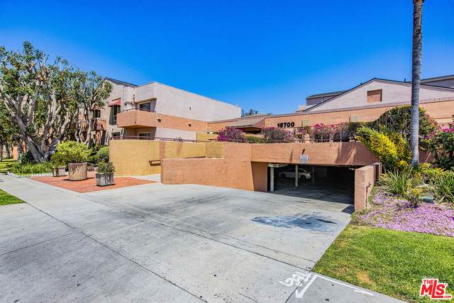 16700 Yukon Ave - Photo 1