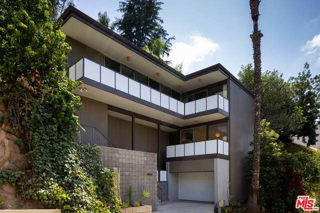 1934 Lucile Ave - Photo 1