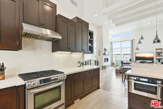 1808 Perkins Ln - Photo 1