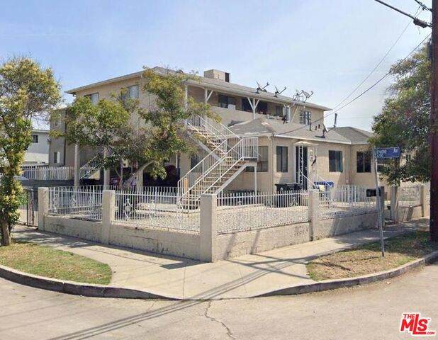 11617 Archwood St - Photo 1