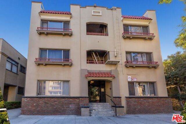 636 Chestnut Ave - Photo 1