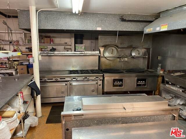 621 Brawley Ave - Photo 1