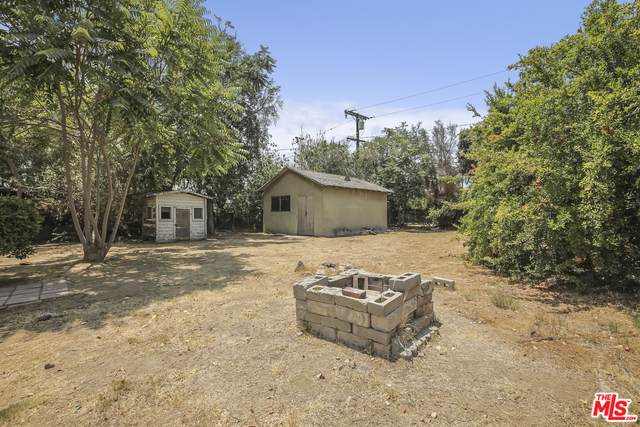 1441 Spruce St - Photo 1