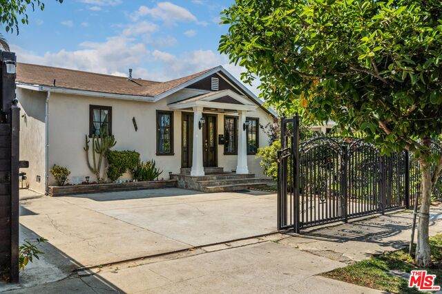 1841 Longwood Ave - Photo 1