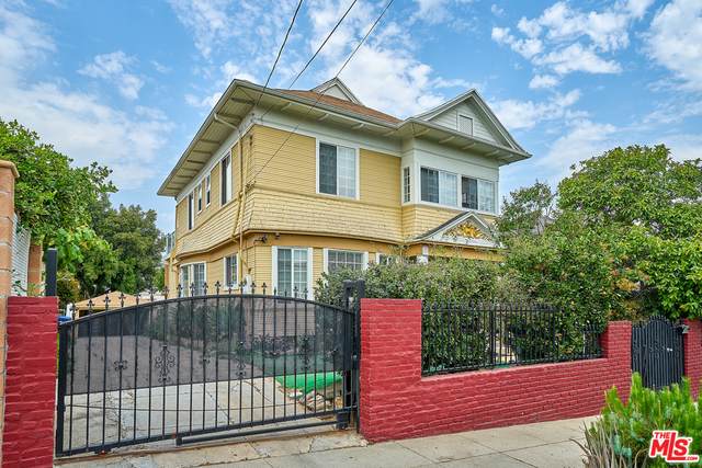 1107 Mariposa Ave - Photo 1