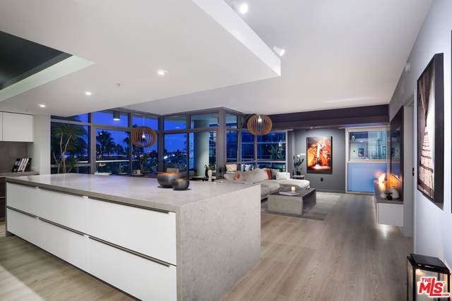 13700 Marina Pointe Dr - Photo 1