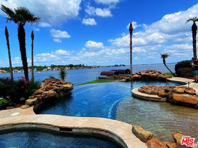 18702 Cool Breeze Ln - Photo 1