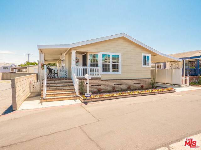 16444 Bolsa Chica St - Photo 1