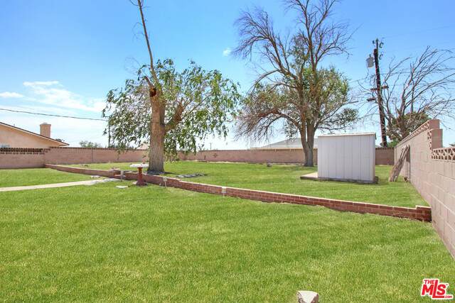 8148 Satinwood Ave - Photo 1