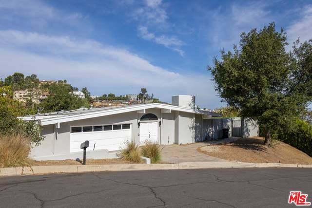 9271 Swallow Dr - Photo 1