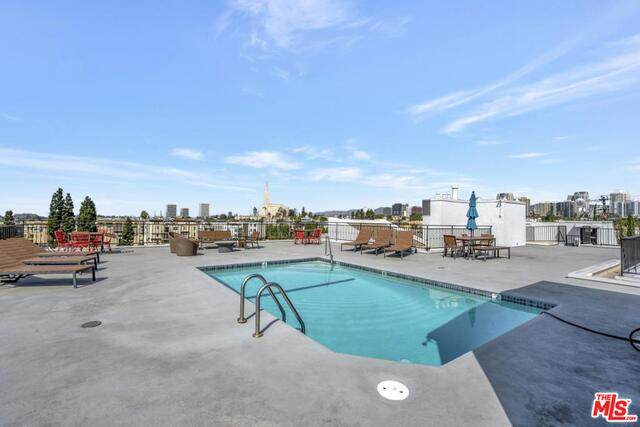 1830 Westholme Ave - Photo 1