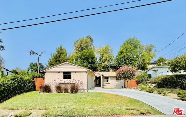 1321 Wilcox Ave - Photo 1
