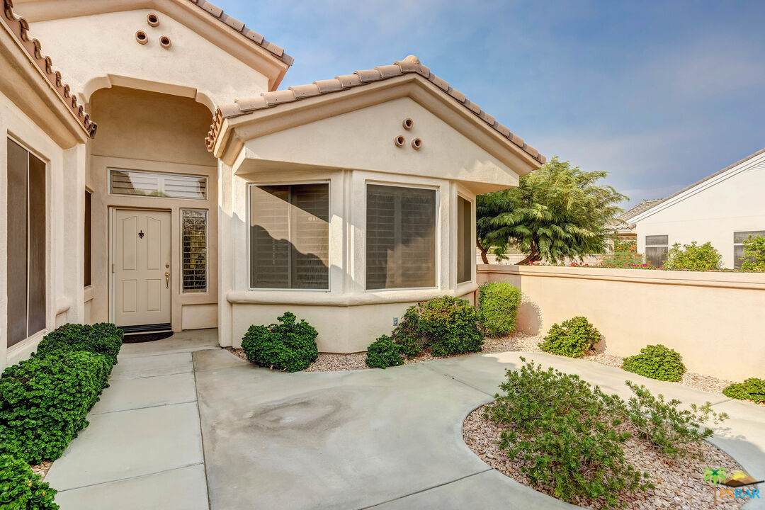 78280 Gray Hawk Dr - Photo 1