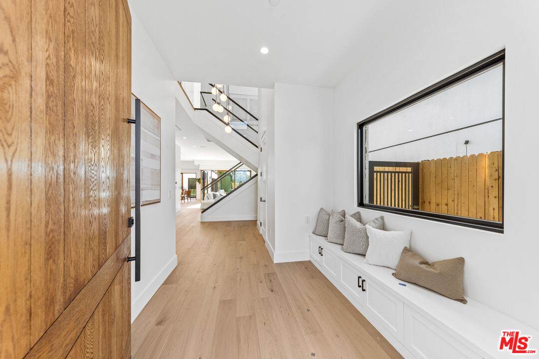 2340 30Th St - Photo 1