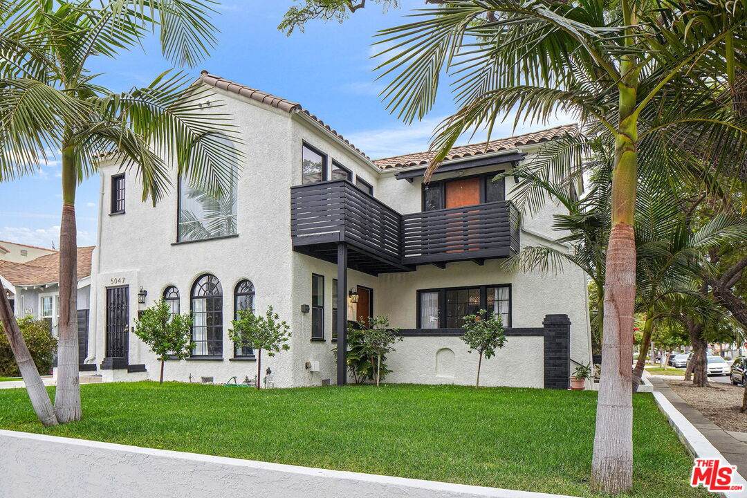 5047 Pickford St - Photo 1