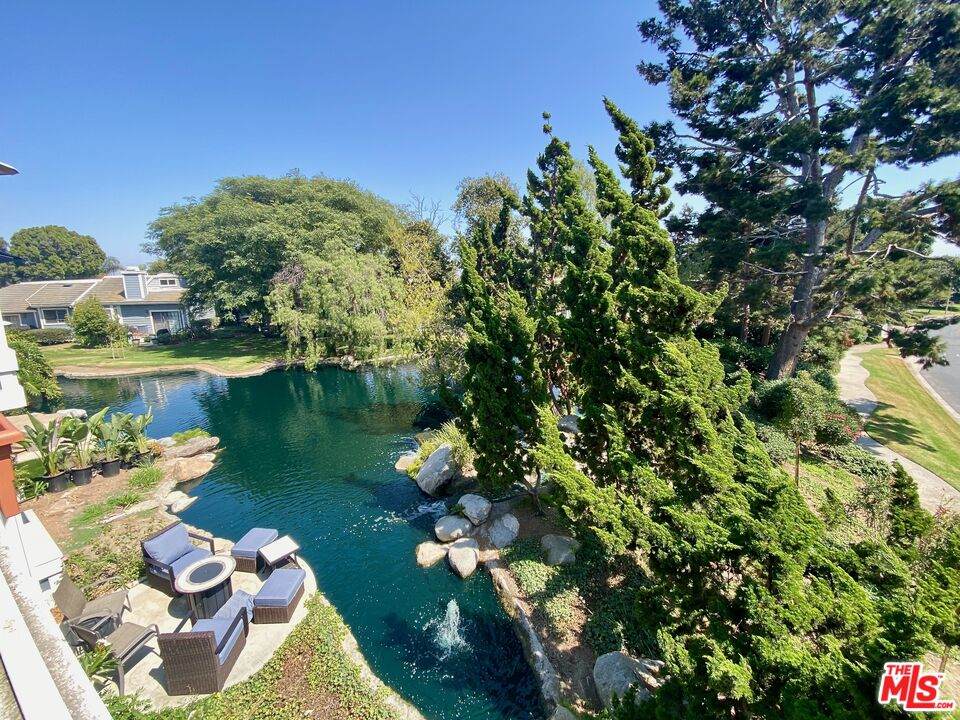 8192 Sandcove Cir - Photo 1