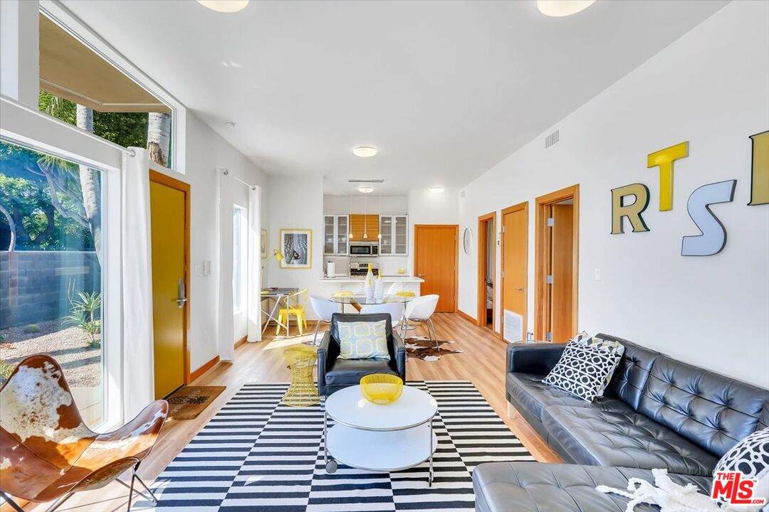 501 San Vicente Blvd - Photo 1