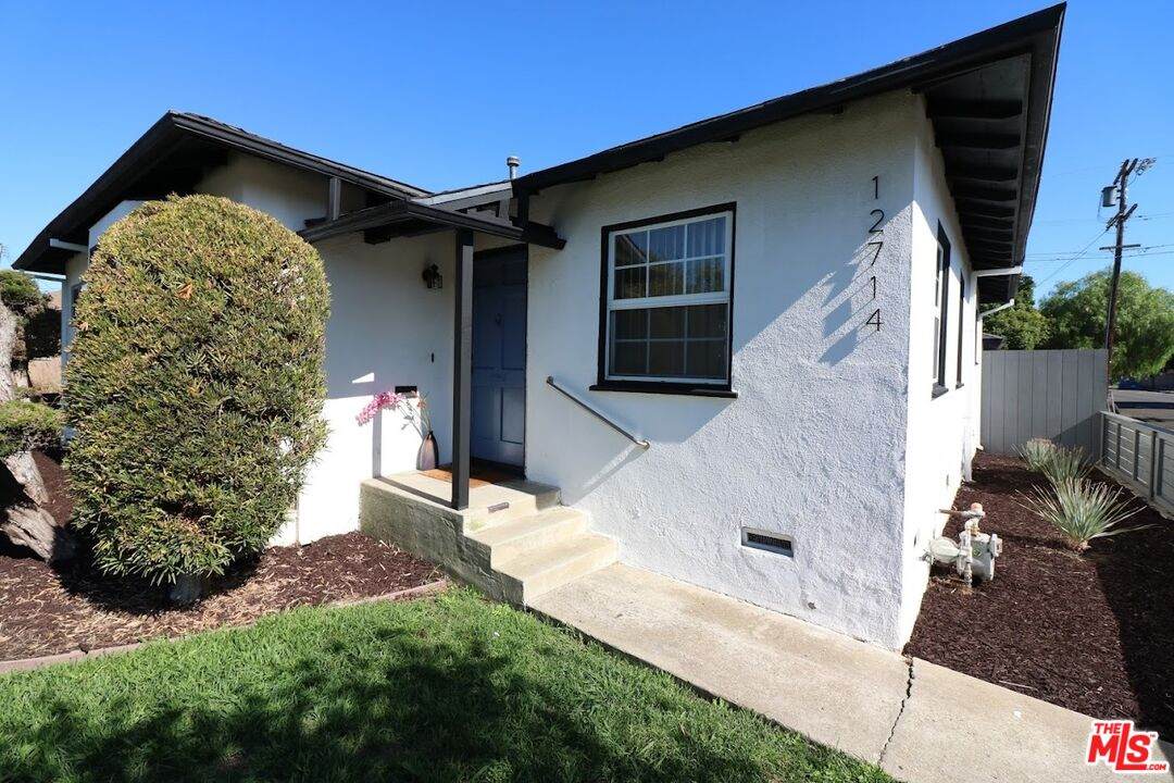 12714 Walsh Ave - Photo 1