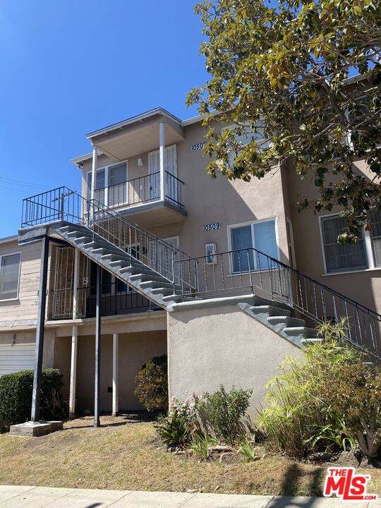10507 Missouri Ave - Photo 1