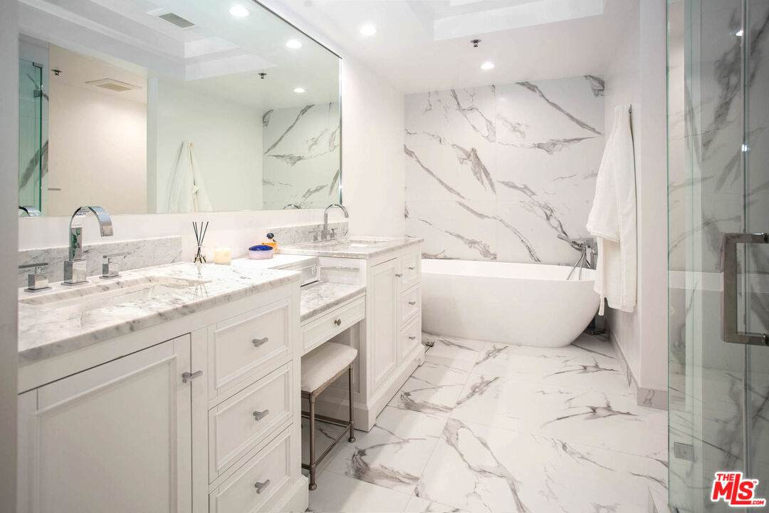 2122 Century Park Ln - Photo 1