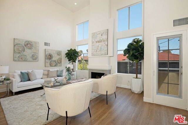 1422 19Th St - Photo 1