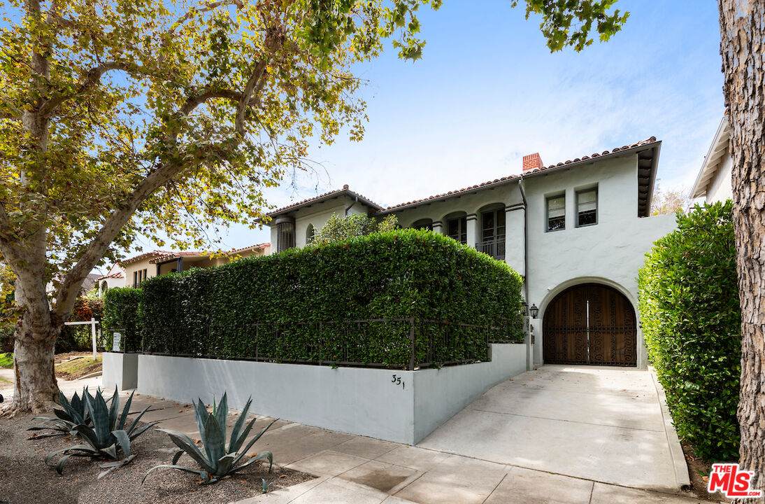 349 Mansfield Ave - Photo 1