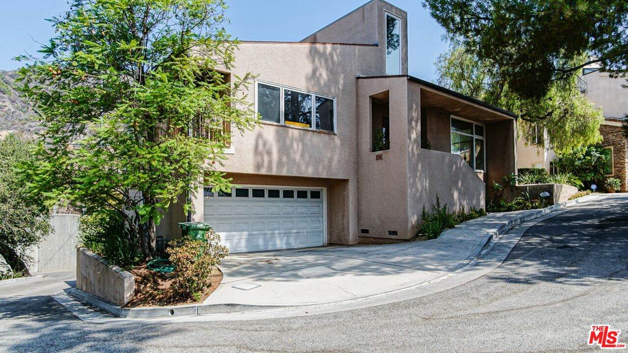 5343 Hilltop Rd - Photo 1
