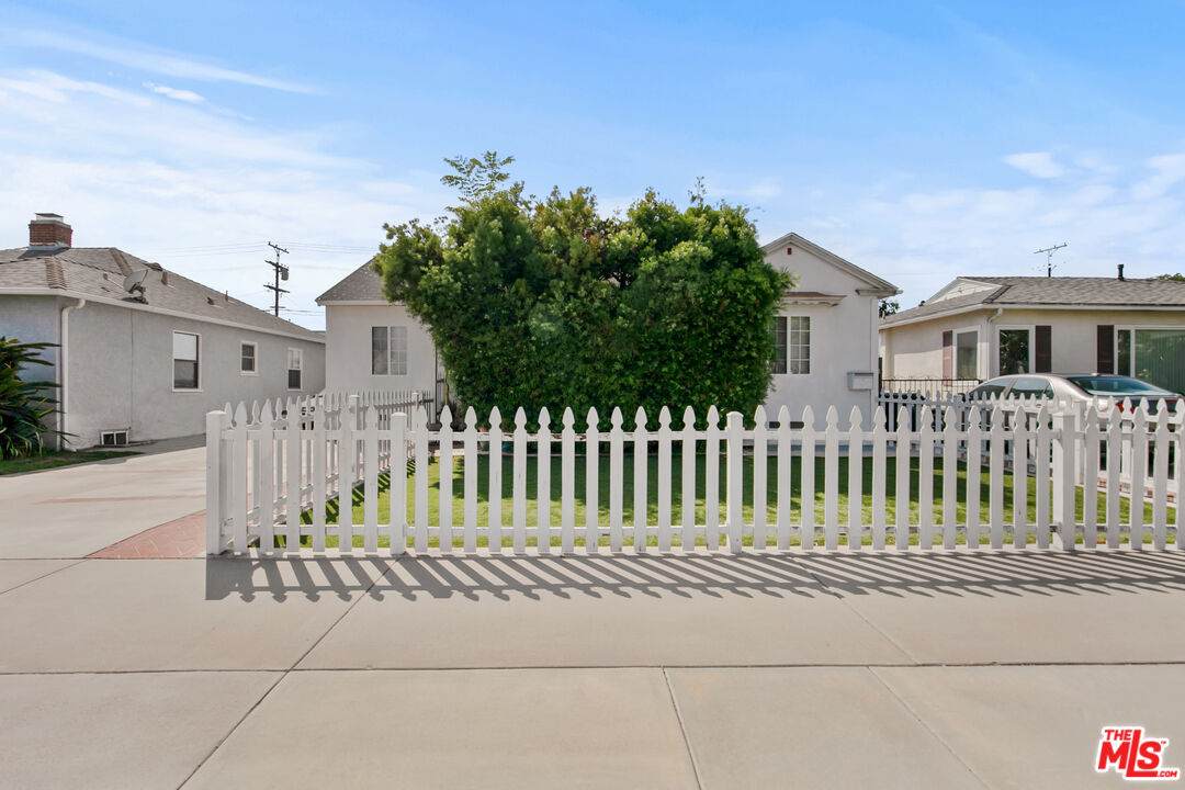 8409 Gonzaga Ave - Photo 1