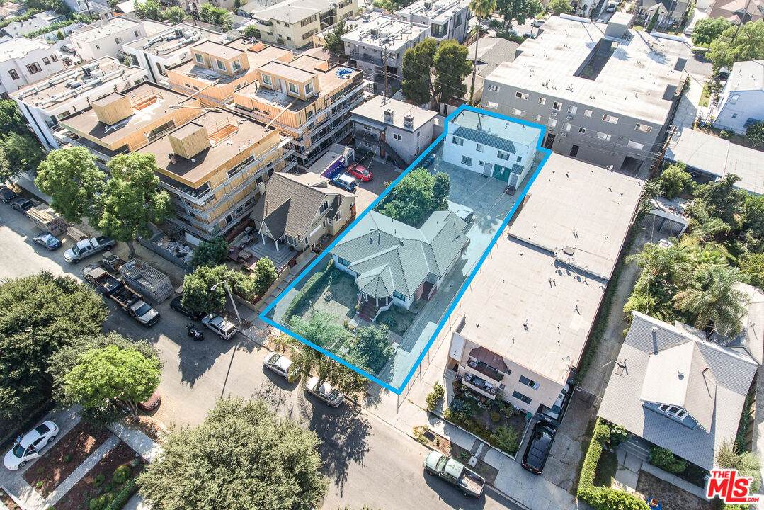 821 Harvard Blvd - Photo 1