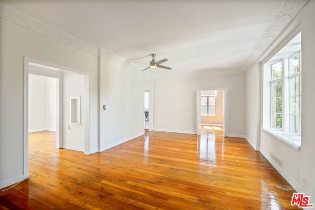 1314 Hayworth Ave - Photo 1