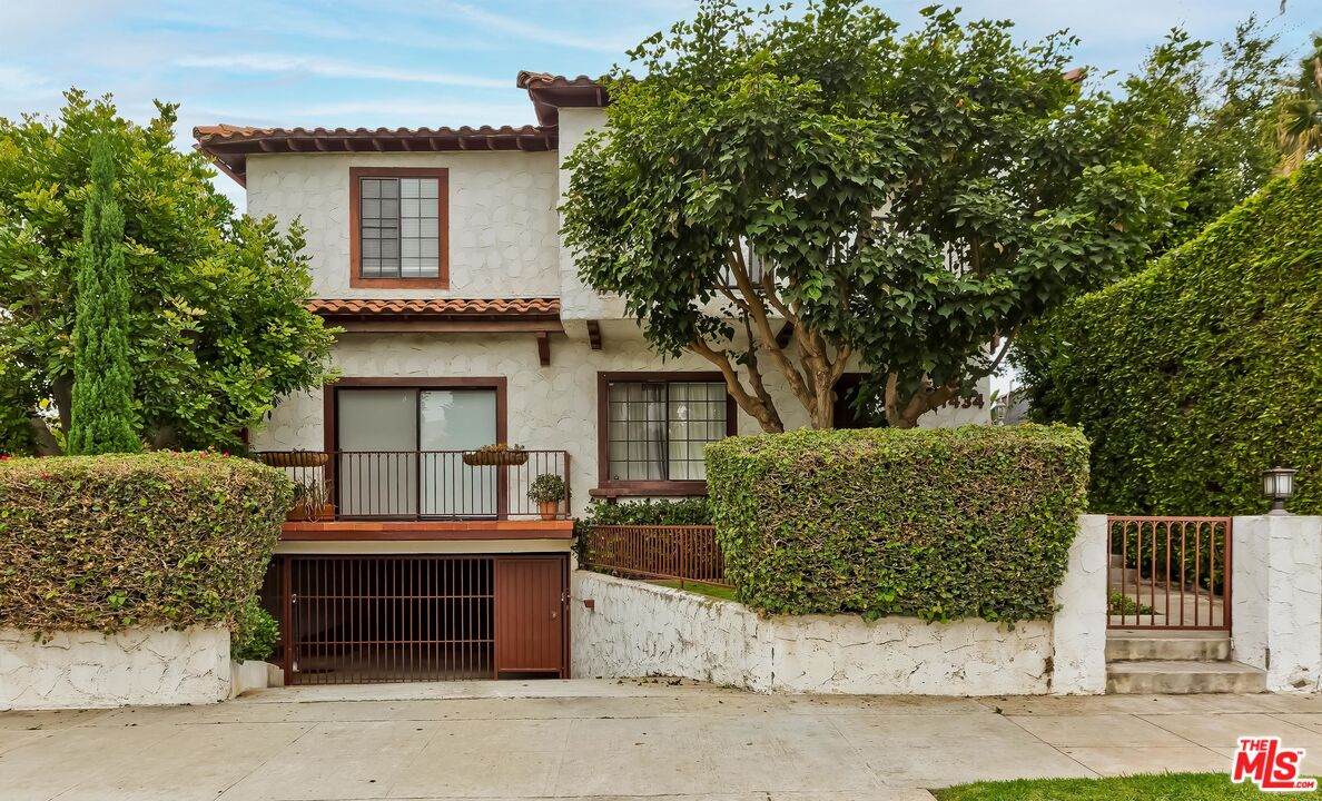 1434 19Th St - Photo 1