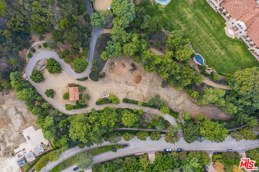 64 Beverly Park - Photo 1