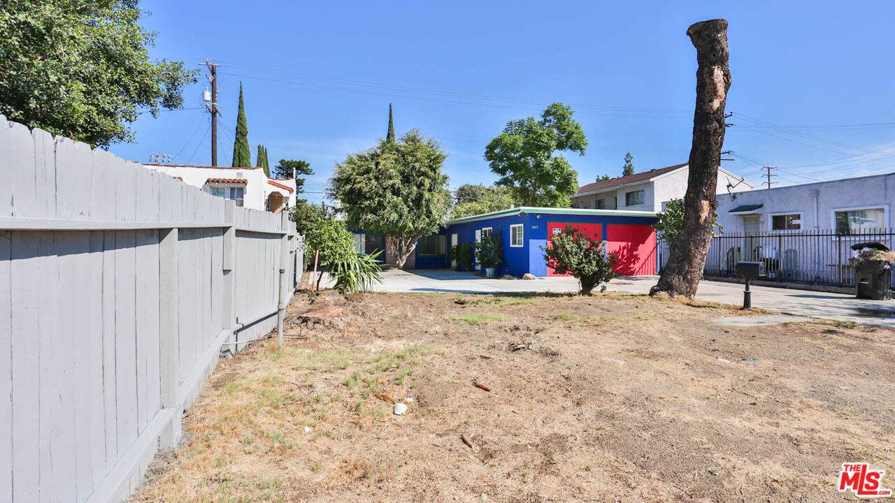 4843 Slauson Ave - Photo 1