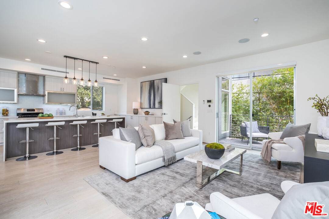 3730 Cardiff Ave - Photo 1