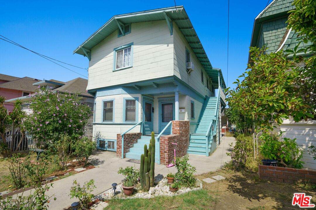 2115 Norwood St - Photo 1