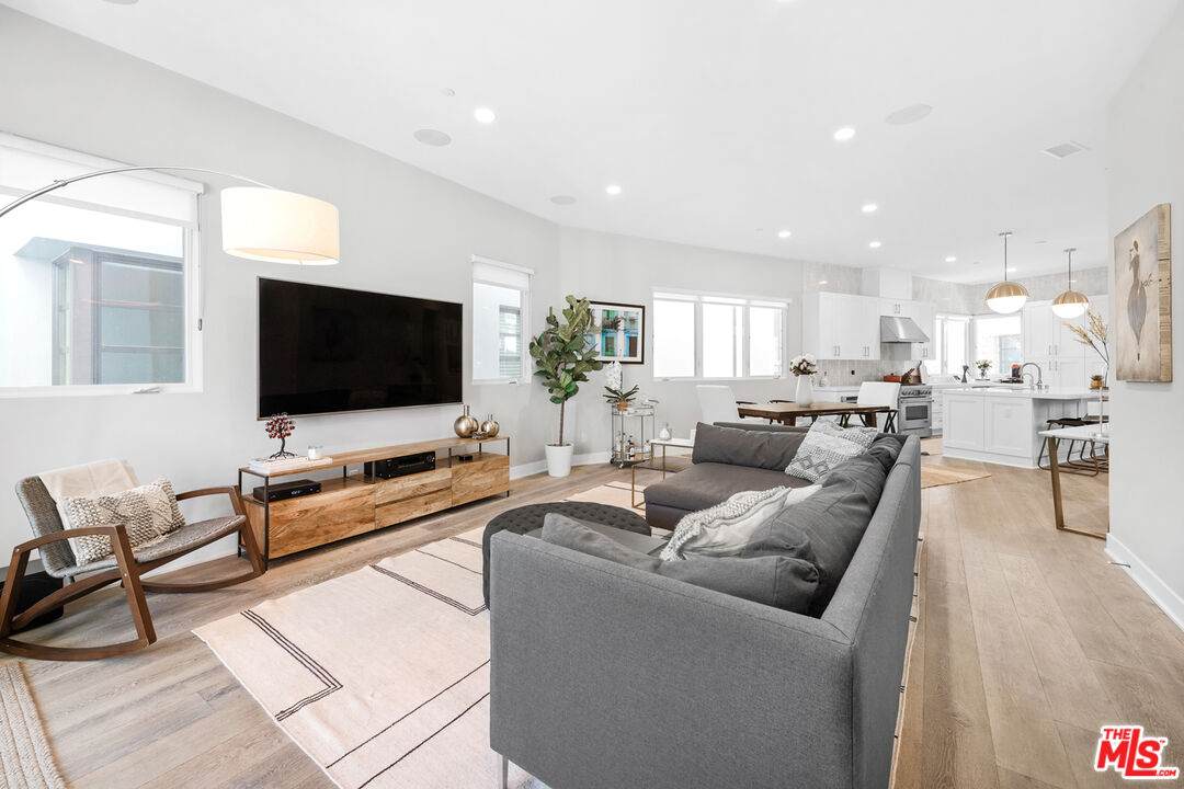 5911 Westlawn Ave - Photo 1