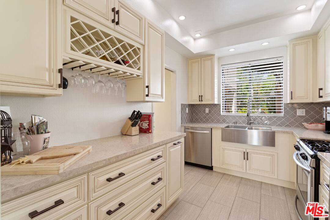 8687 Falmouth Ave - Photo 1