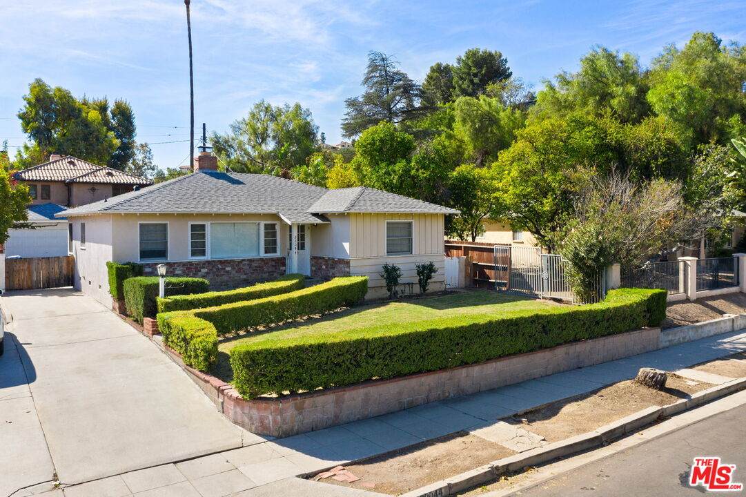 22044 Crespi St - Photo 1