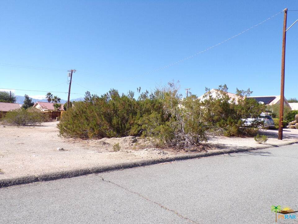 181 Inaja St - Photo 1
