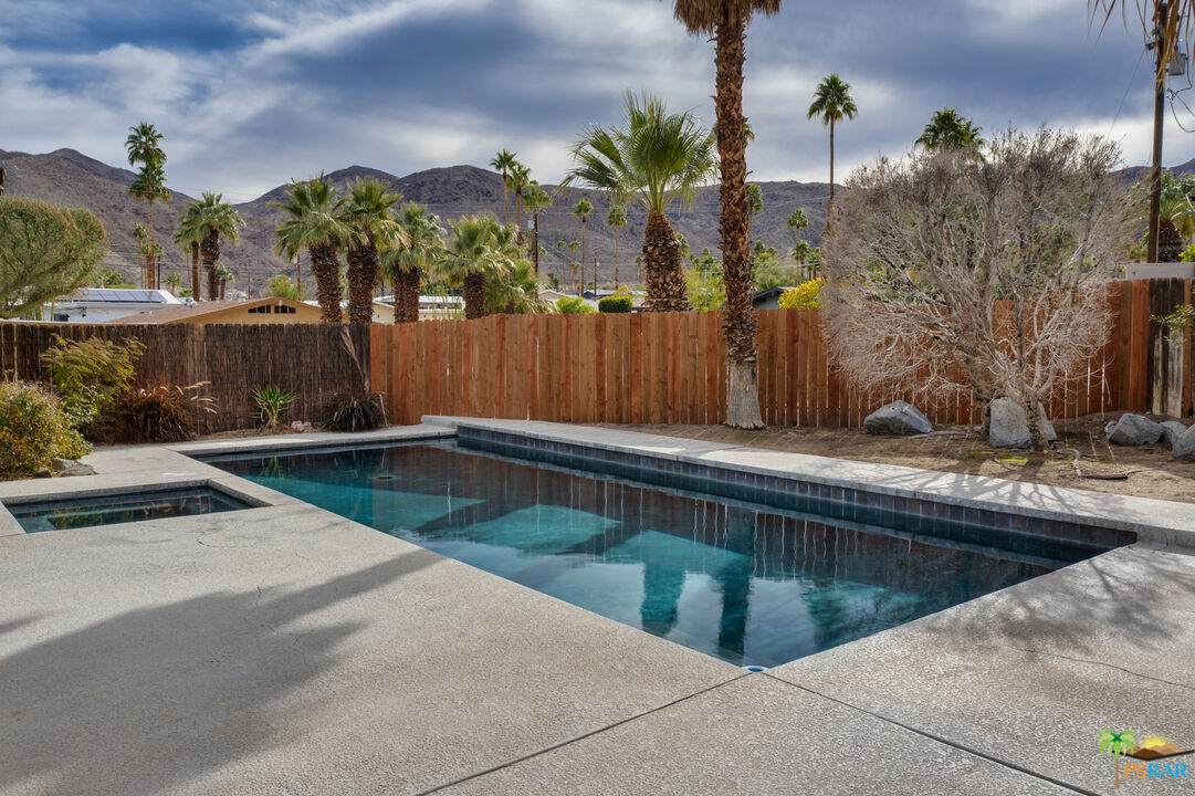 68105 Valley Vista Dr - Photo 1