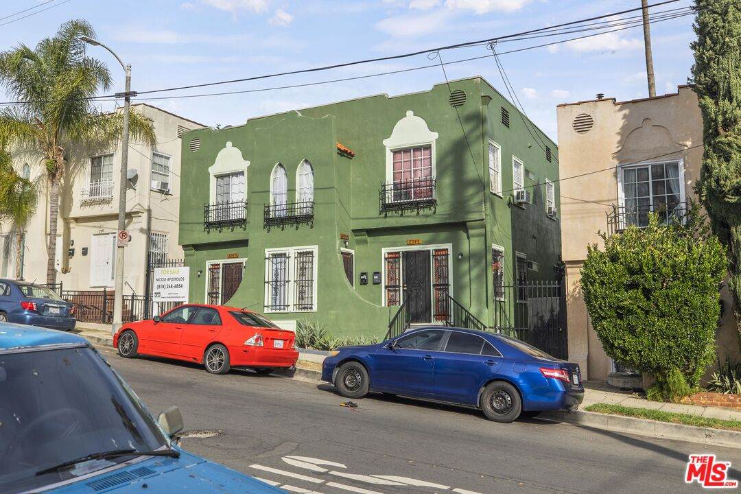 2945 11TH St - Photo 1