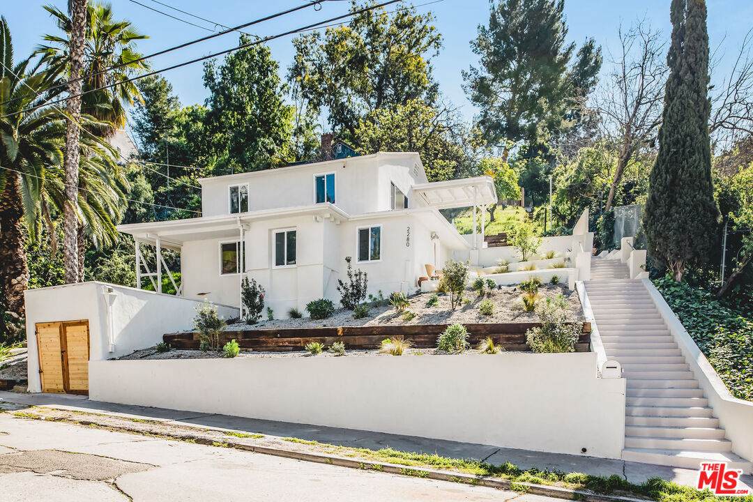 2280 Moss Ave - Photo 1