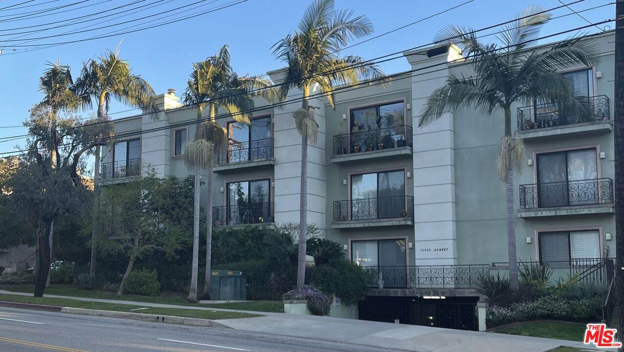 16000 Sunset Blvd - Photo 1