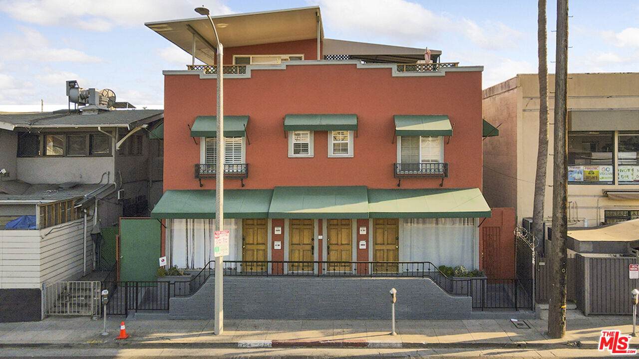 5756 Melrose Ave - Photo 1