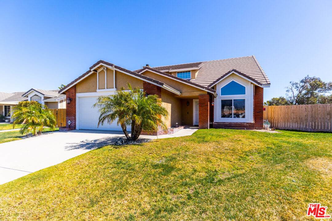 3415 Tamarind Ave - Photo 1