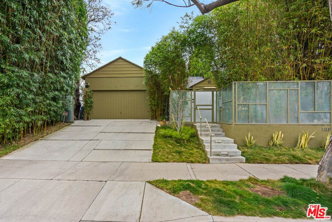 11331 Cashmere St - Photo 1