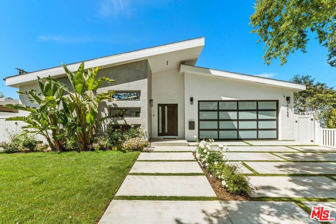4955 Stern Ave - Photo 1