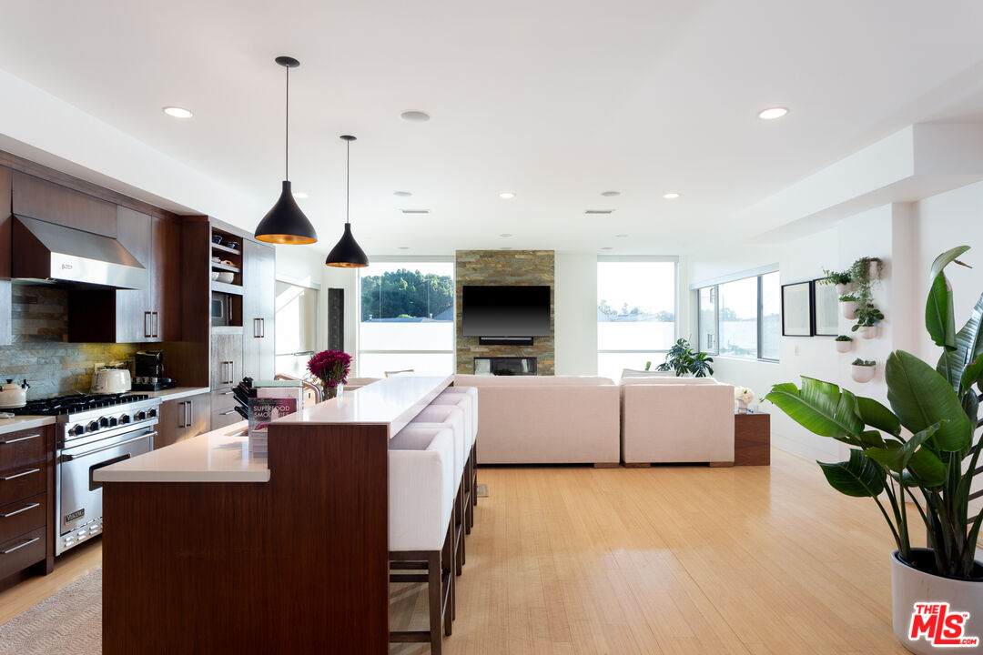 1712 Abbot Kinney Blvd - Photo 1